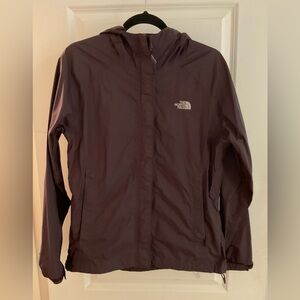 the NORTH FACE HYVENT 2.5 L HOODED JACKET Womens sz M Purple Packable